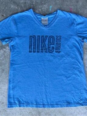 Nike Vintage Y2K 90s Silvertag V-Neck Athletic T-Shirt Women Medium